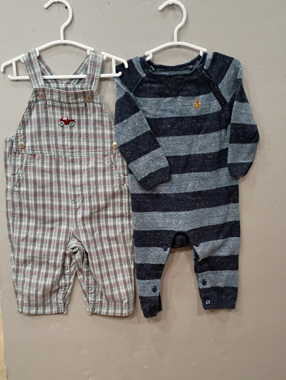 GAP Navy and Gray Striped Knit Romper with Gymboree Plaid Overalls Set 6-12